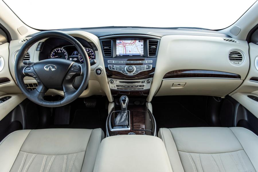 Торпедо Infiniti QX60 3.5 (L50) 2016 года  (фото 25 из 34)